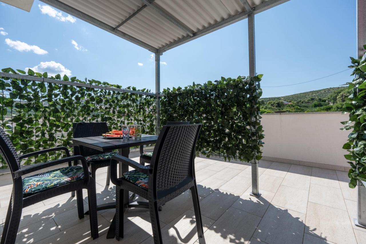 Apartmani Livaja Plano Exteriör bild