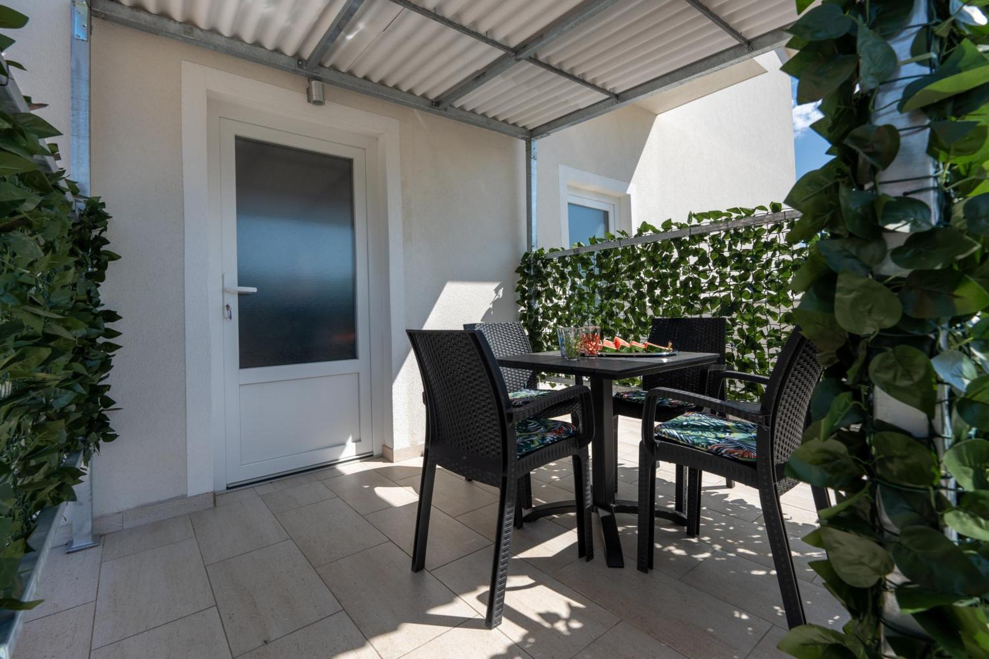 Apartmani Livaja Plano Exteriör bild