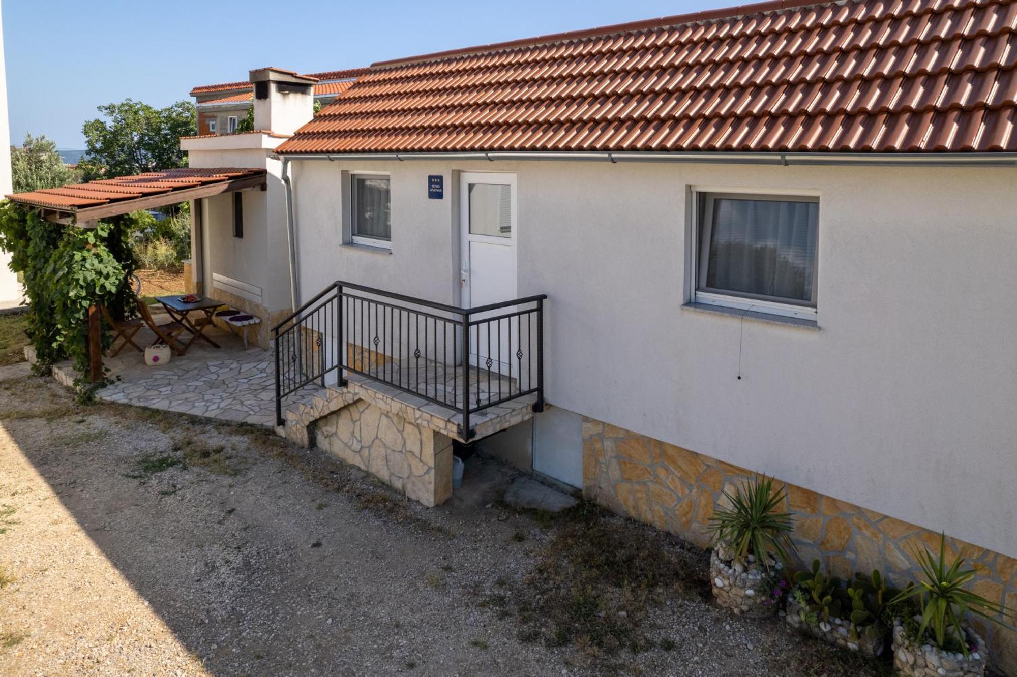 Apartmani Livaja Plano Exteriör bild
