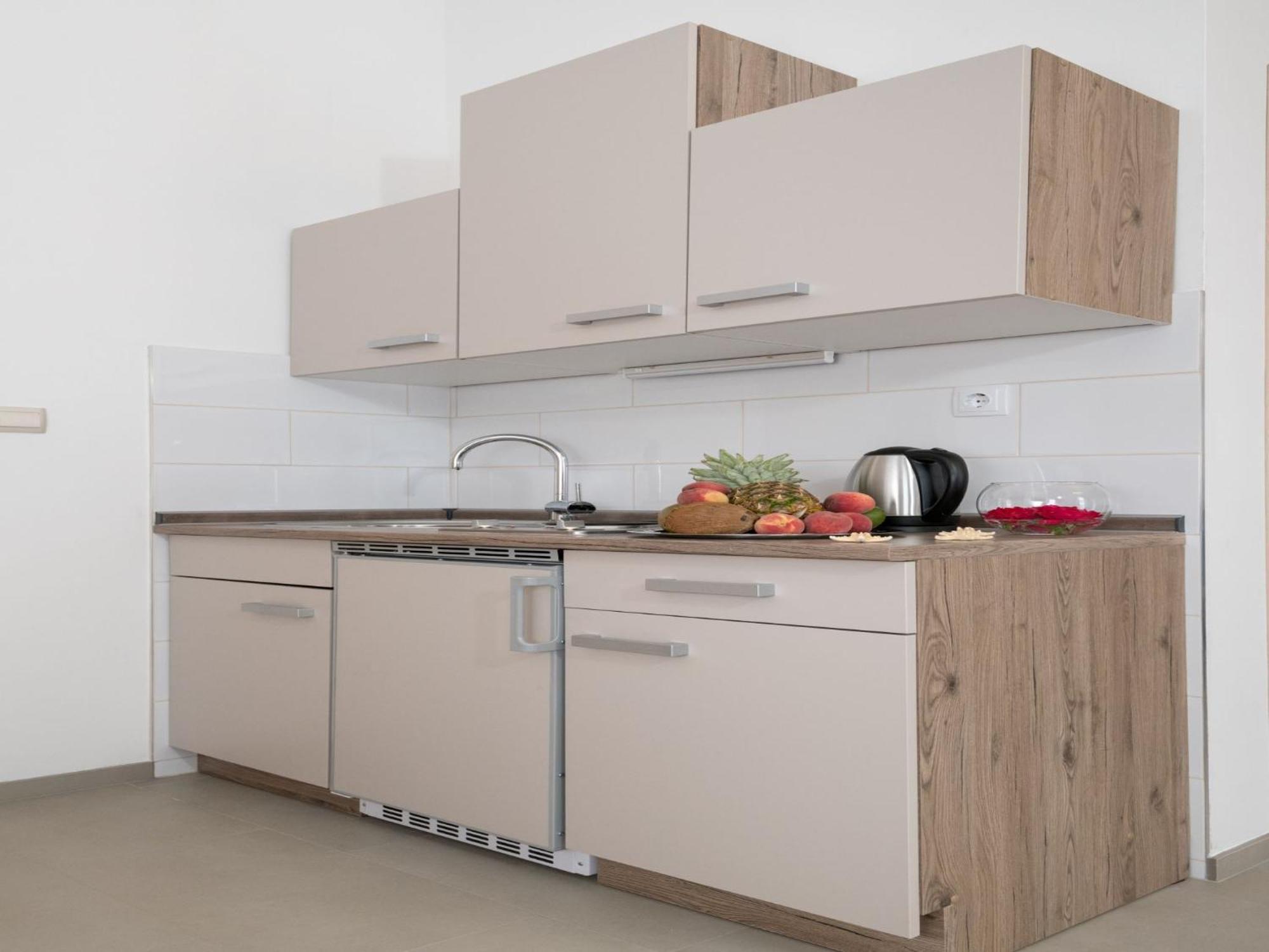 Apartmani Livaja Plano Rum bild